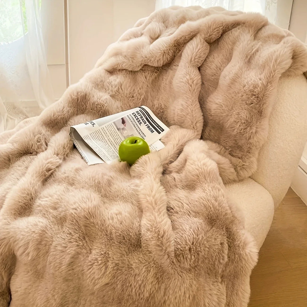 1pc Cozy Faux Rabbit Fleece Blanket Throw