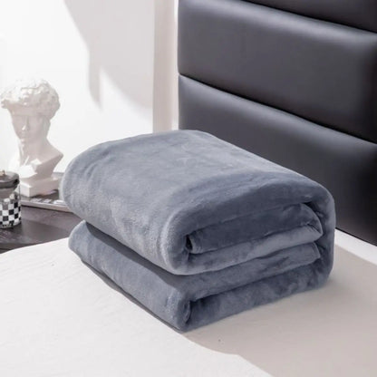 1pc, simple and plain plush blanket,