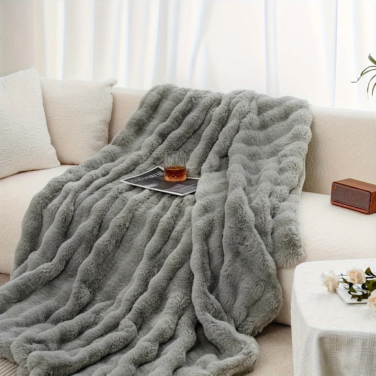 1pc Cozy Faux Rabbit Fleece Blanket Throw