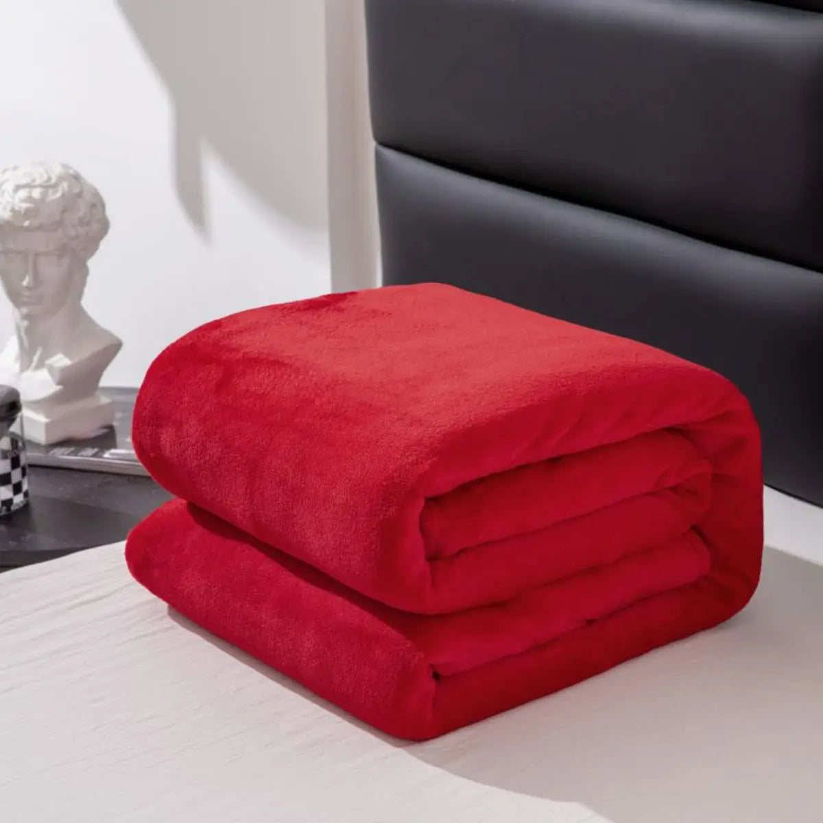 1pc, simple and plain plush blanket,