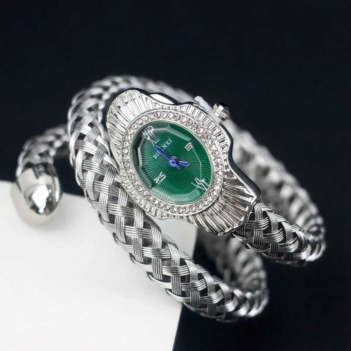 Fashion Diamond Snake Shape Wristwatch