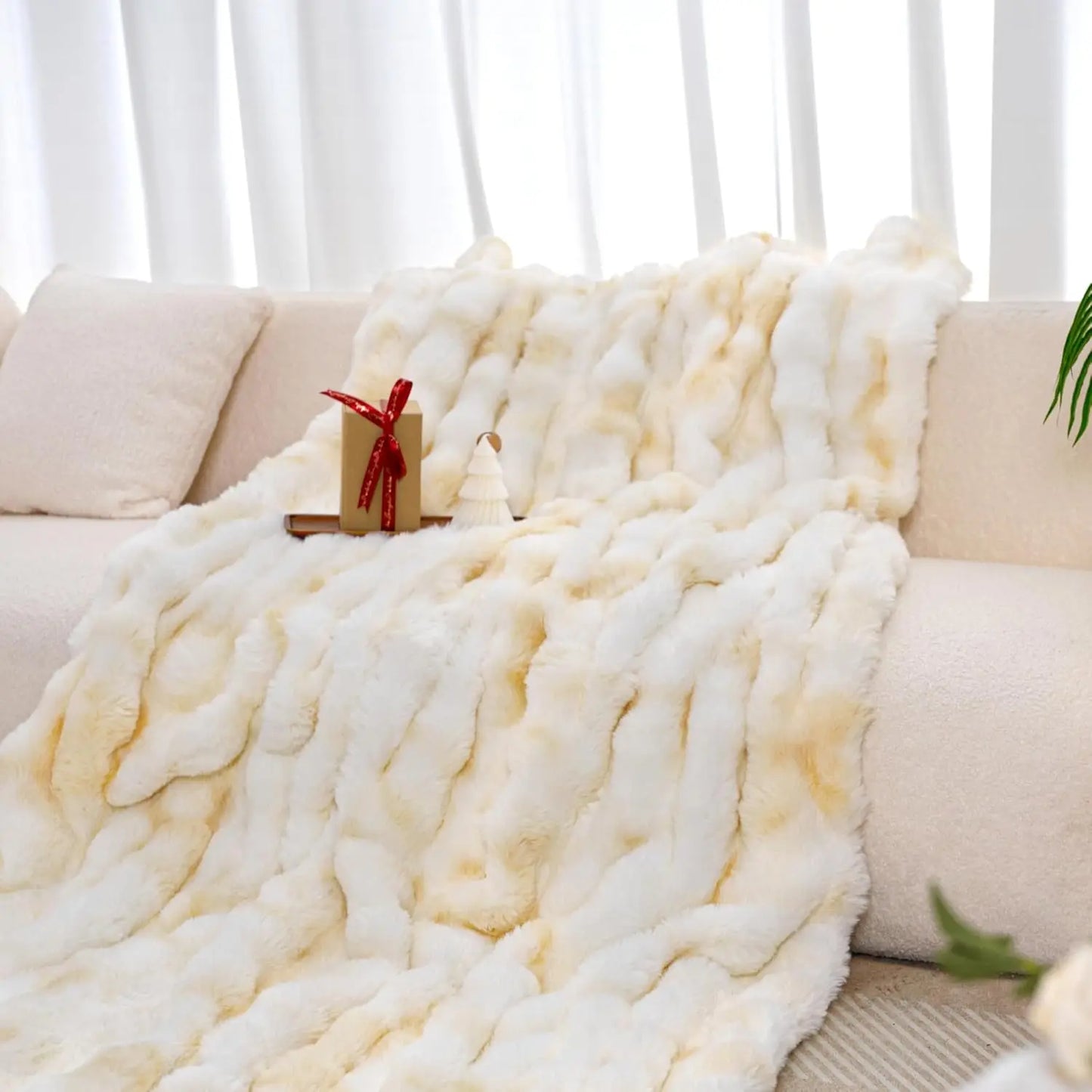 1pc Faux Rabbit Fleece Blanket -